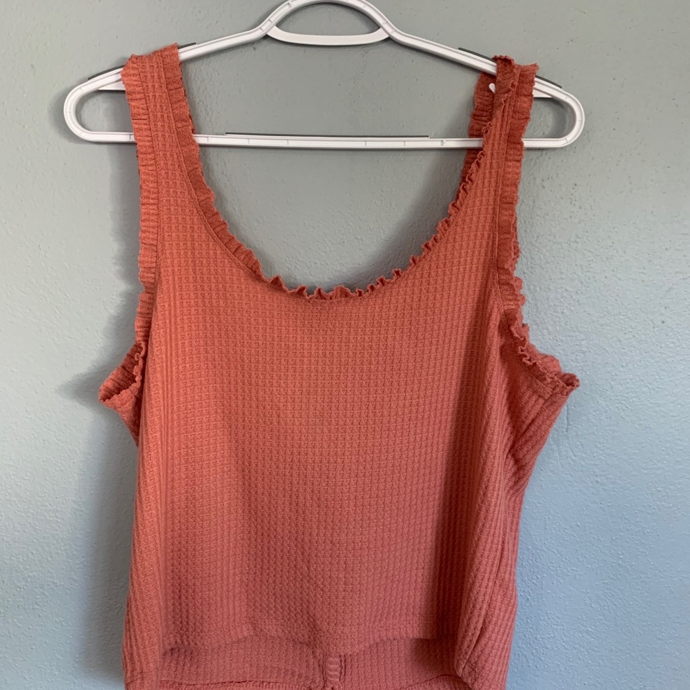 crop top - Picture 2 of 4